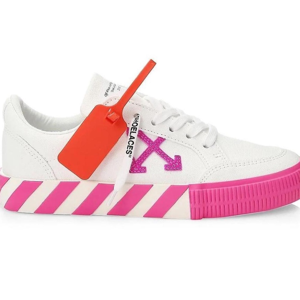Off-White Women’s Pink Arrow Low-top Neon Canvas Sneaker